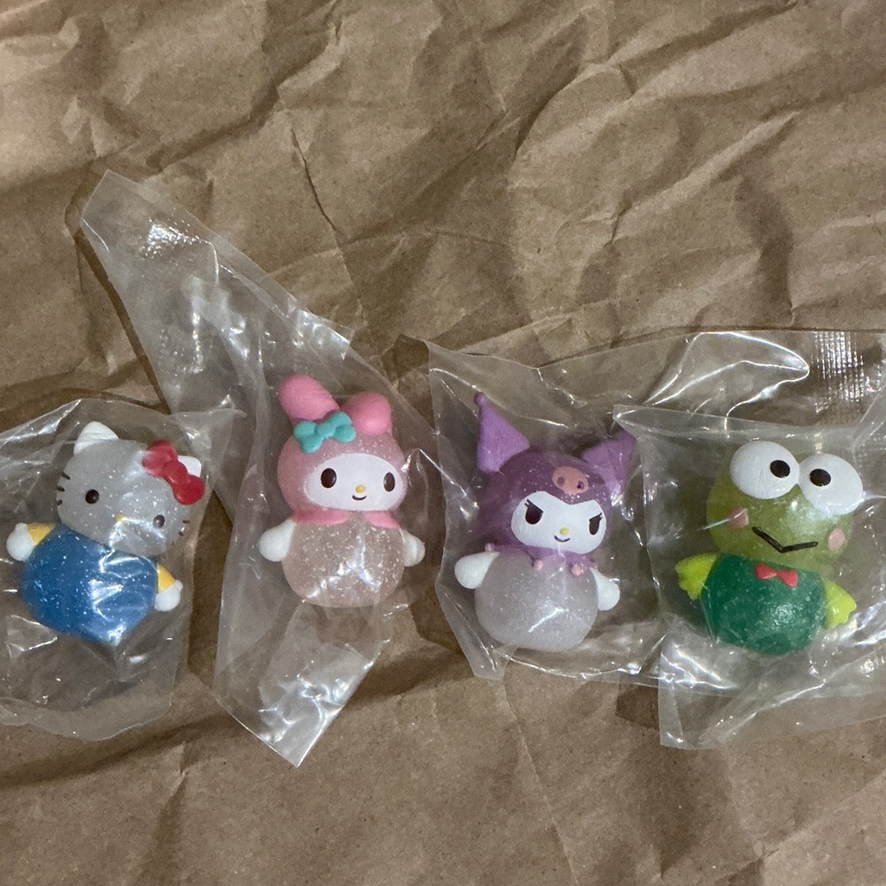 Sanrio Candy Doll Gaschapon Bandai figures - Kitty, keroppi, Kuromi, melody